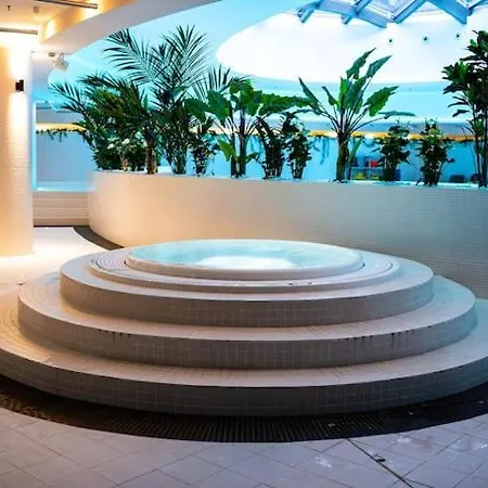 Diamond Class 2 Hanza Tower Appartamento *