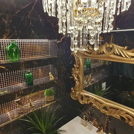 Diamond Class 2 Hanza Tower Apartman *