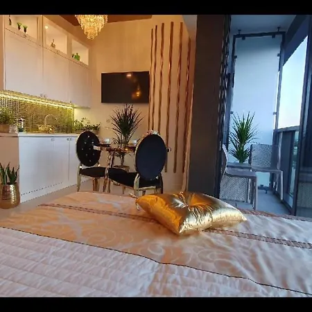 Diamond Class 2 Hanza Tower Stettino