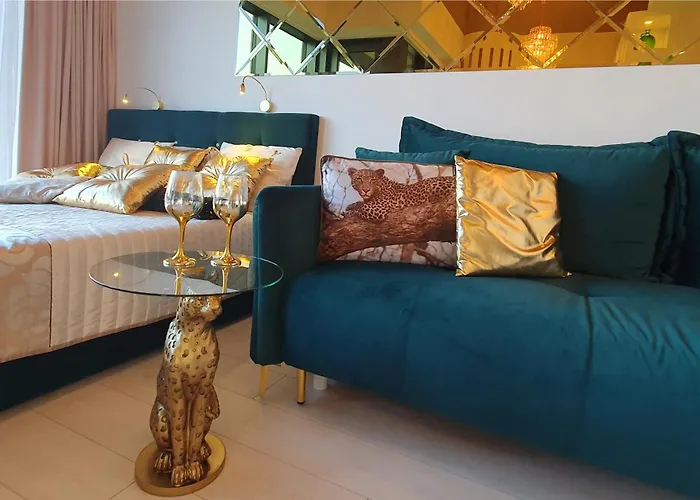 Diamond Class 2 Hanza Tower Szczecin